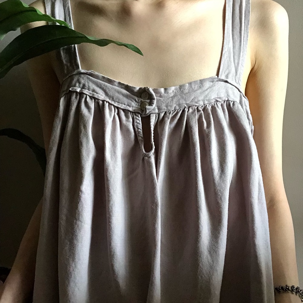 Aritzia sweetheart neckline top